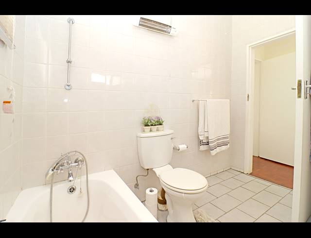 4 BEDROOM FREEHOLD FOR SALE IN GLENHAZEL
